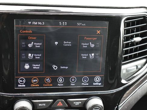 Used 2020 Jeep Grand Cherokee Overland image 33