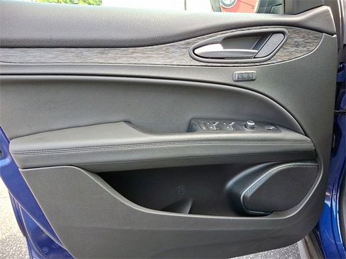 Used 2022 Alfa Romeo Stelvio Sprint image 12