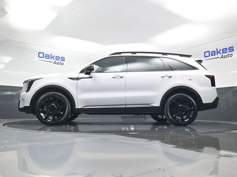 Certified 2026 Kia Sorento SX Prestige AWD/4WD image 46