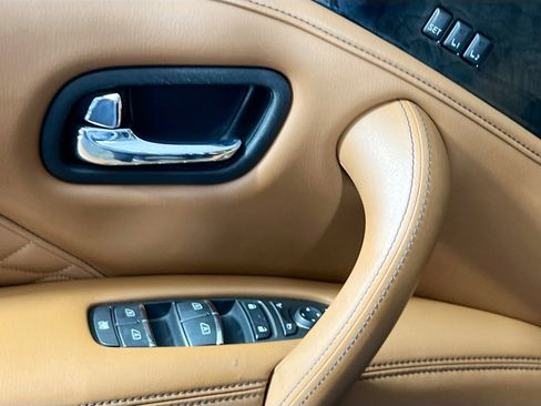 Used 2019 INFINITI QX80 Limited image 16