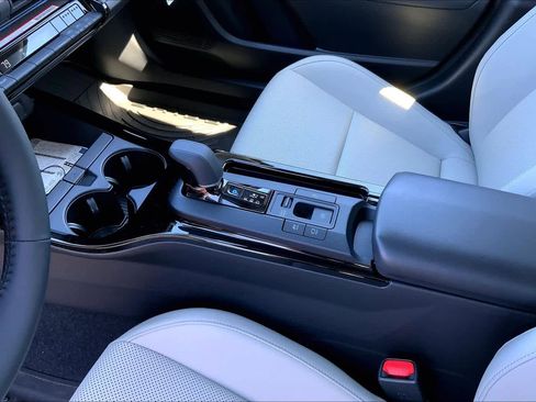 New 2026 Toyota Prius Limited AWD/4WD image 7