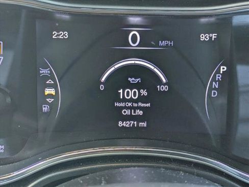Used 2019 Jeep Grand Cherokee Altitude RWD image 11