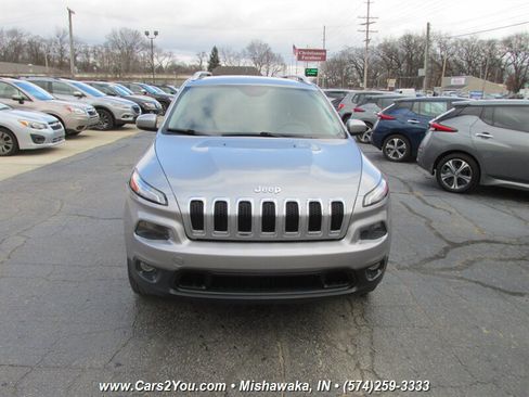 Used 2014 Jeep Cherokee Latitude image 2