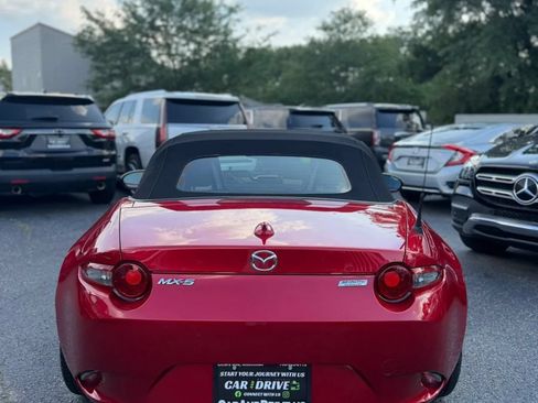 Used 2016 MAZDA MX-5 Miata Grand Touring RWD image 4