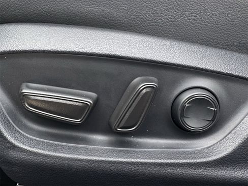 Used 2024 Toyota Camry SE image 24