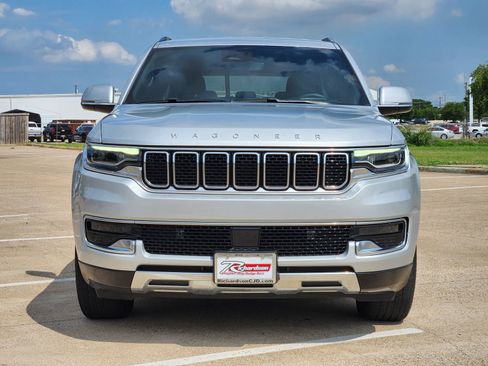 Used 2022 Jeep Wagoneer Series III AWD/4WD image 7