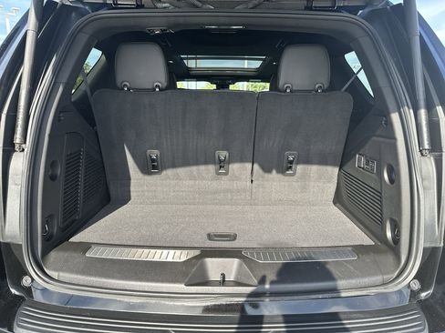 Certified 2023 Chevrolet Tahoe High Country w/ Premium Package 2 image 24