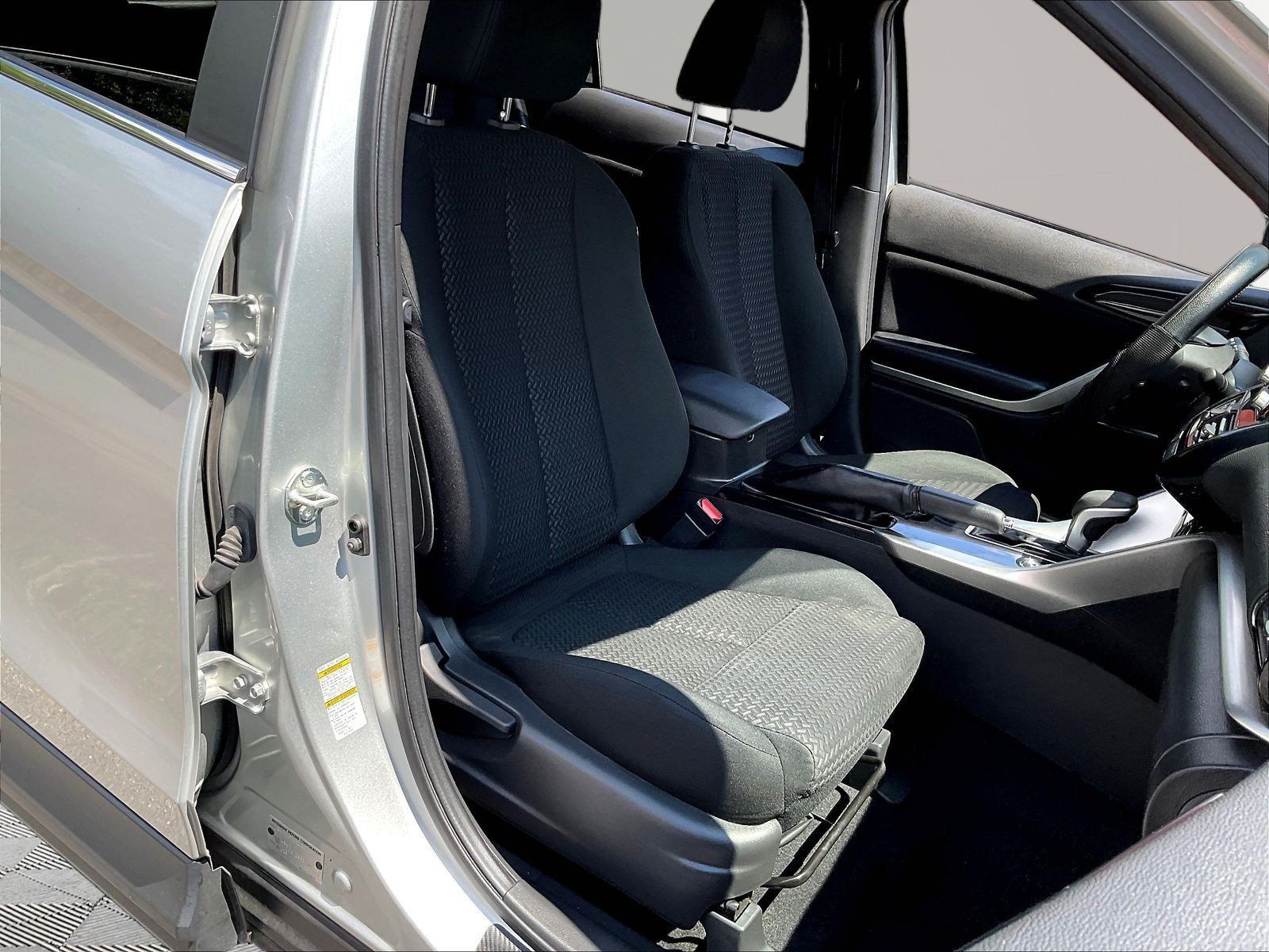 Used 2022 Mitsubishi Eclipse Cross LE AWD/4WD image 29