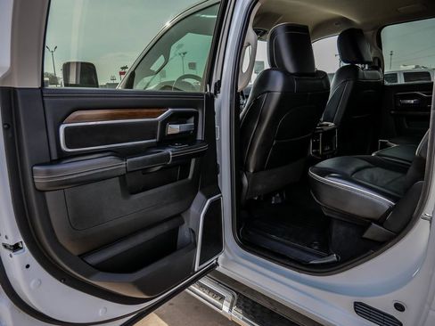 Used 2023 RAM 2500 Laramie image 29