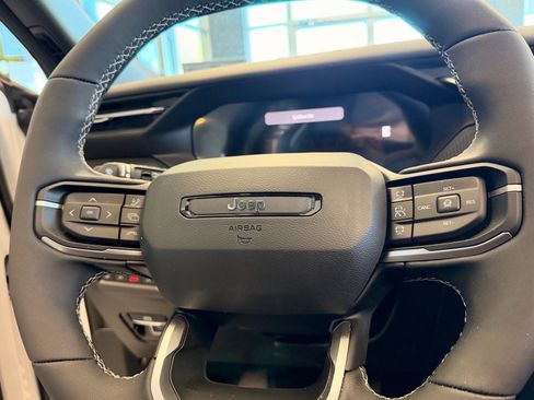 New 2026 Jeep Cherokee Overland image 15