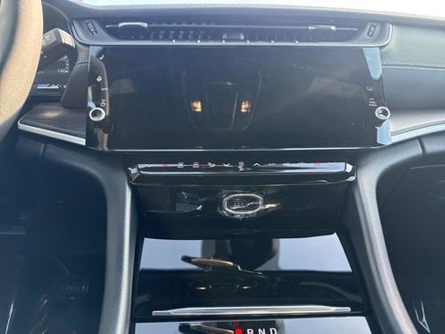 New 2026 Jeep Grand Cherokee Laredo image 11