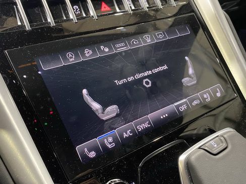 Used 2024 Lamborghini Urus S AWD/4WD image 11