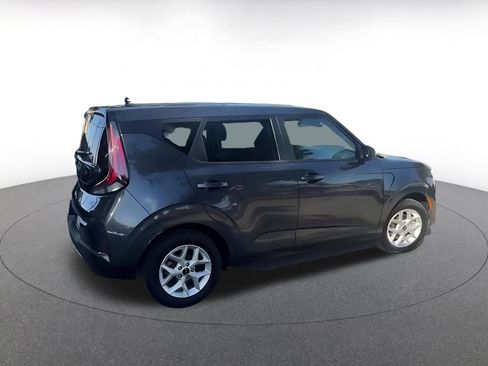 Used 2025 Kia Soul LX w/ LX Technology Package image 14