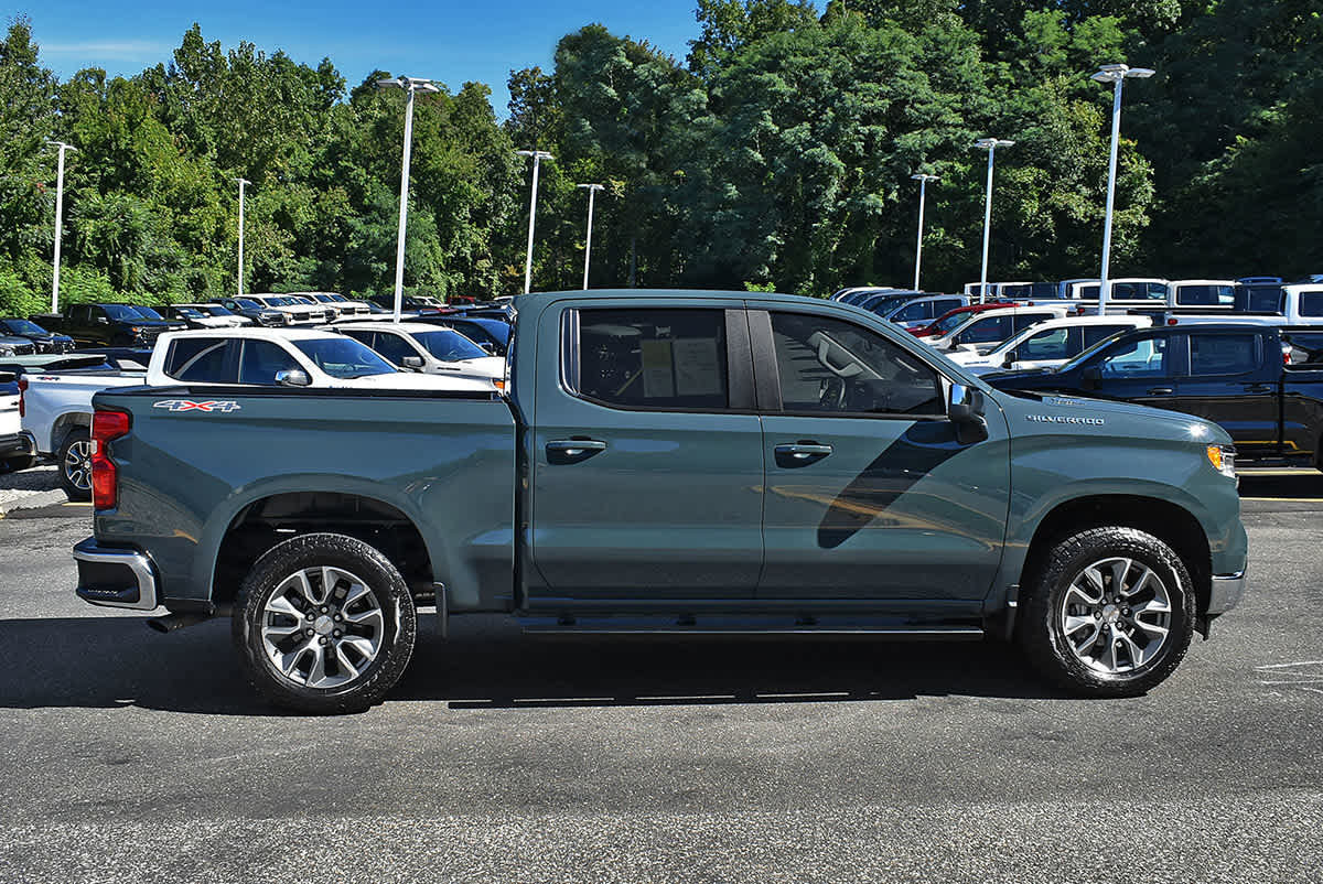Used 2026 Chevrolet Silverado 1500 LT AWD/4WD image 6