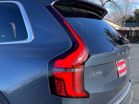 New 2026 Volvo XC90 T8 Plus image 25