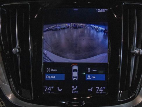 Used 2019 Volvo S60 T6 R-Design image 7