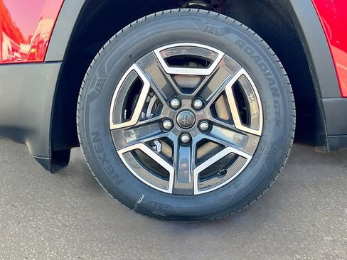 New 2026 Jeep Cherokee Laredo image 25