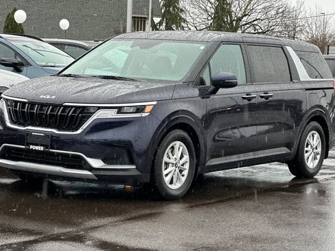 Used 2022 Kia Carnival LX image 8