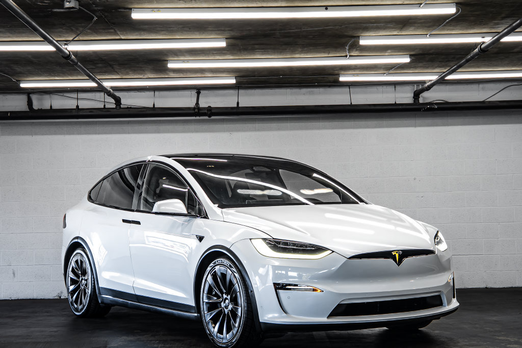 Used 2022 Tesla Model X Plaid AWD/4WD image 7