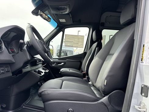 New 2026 Mercedes-Benz Sprinter 2500 image 2