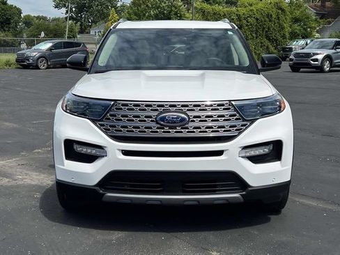 Certified 2024 Ford Explorer Limited w/ Equipment Group 301A AWD/4WD image 8