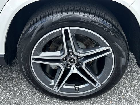 Certified 2025 Mercedes-Benz GLS 450 4MATIC image 23