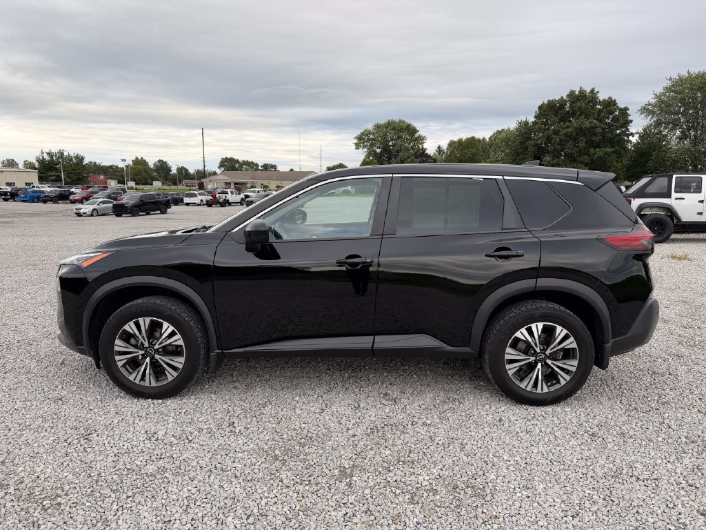 Used 2023 Nissan Rogue SV AWD/4WD image 4
