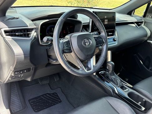 Used 2023 Toyota Corolla Cross AWD Hybrid w/ Convenience Package image 12