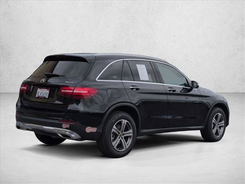 Used 2019 Mercedes-Benz GLC 350e 4MATIC image 5