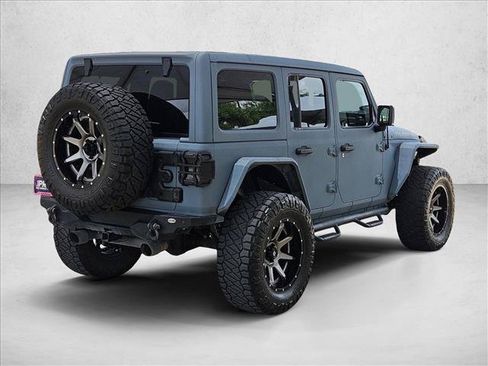 Used 2022 Jeep Wrangler Unlimited Rubicon w/ Cold Weather Group AWD/4WD image 5