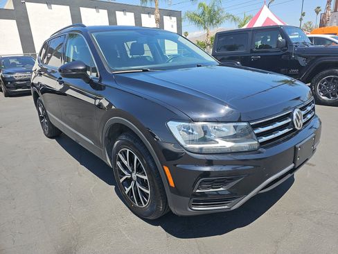 Used 2021 Volkswagen Tiguan SE FWD image 4