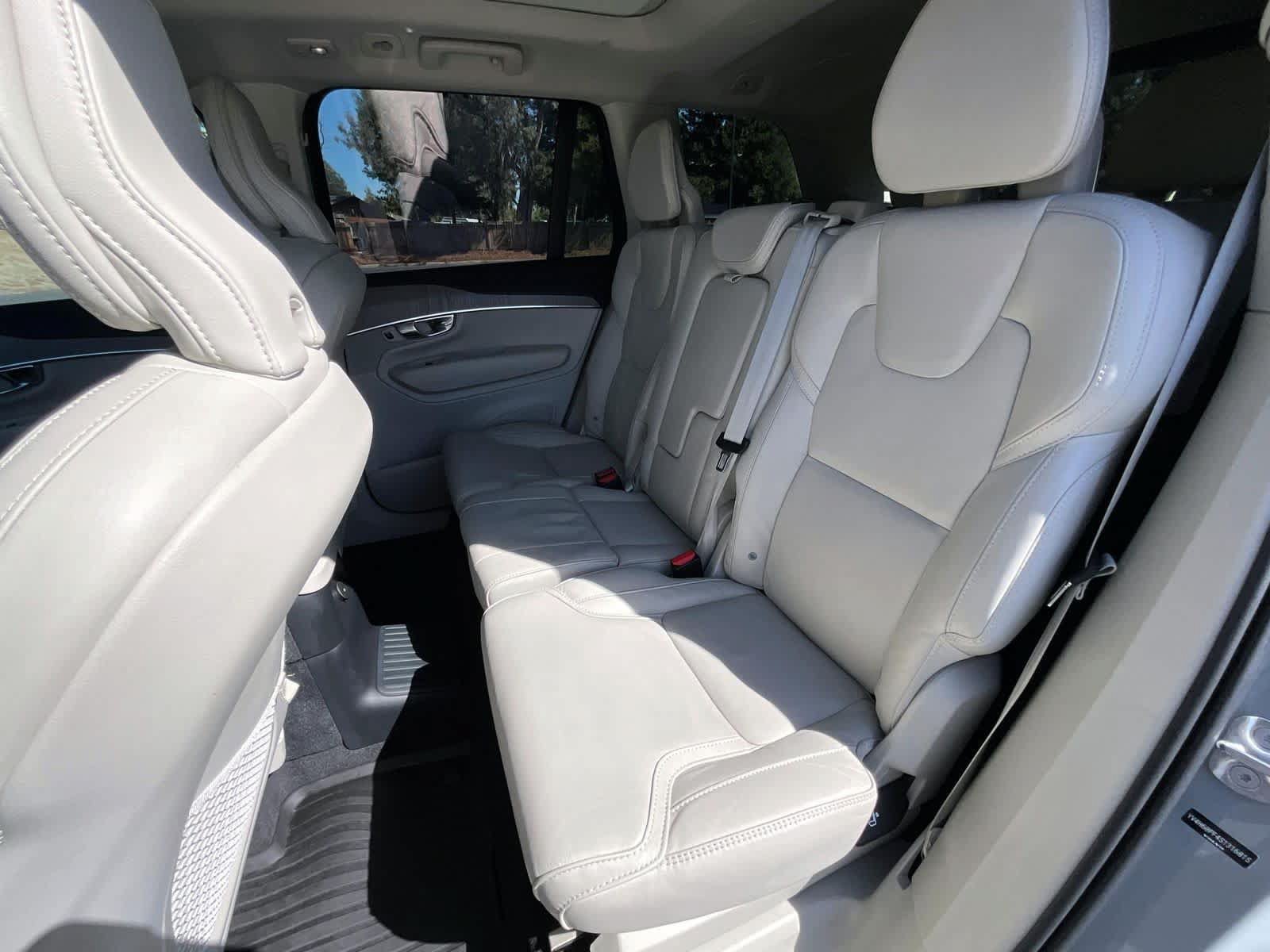 Used 2025 Volvo XC90 T8 Ultra w/ Protection Package Premier AWD/4WD image 5
