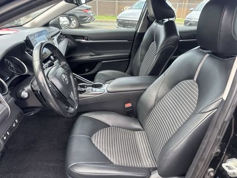 Used 2023 Toyota Camry SE FWD image 19