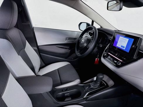 New 2026 Toyota Corolla LE FWD image 31