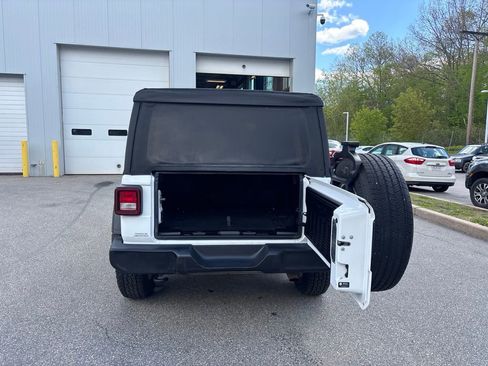 Used 2021 Jeep Wrangler Unlimited Sport AWD/4WD image 6