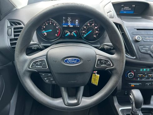 Used 2018 Ford Escape SE FWD image 15