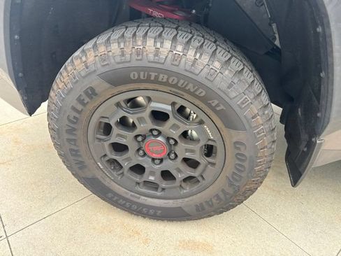 Used 2024 Toyota Tundra TRD Pro AWD/4WD image 12