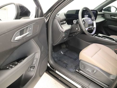 New 2026 Audi Q3 quattro 2.0T AWD/4WD image 14