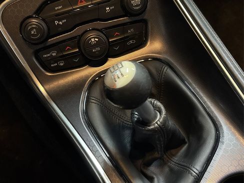 Used 2015 Dodge Challenger R/T Plus image 34