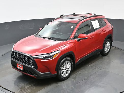 Used 2022 Toyota Corolla Cross LE image 36