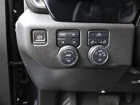 Used 2024 Chevrolet Silverado 1500 RST AWD/4WD image 12