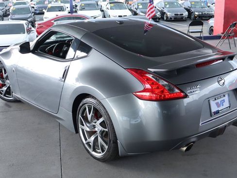 Used 2014 Nissan 370Z Touring w/ Sport Package RWD image 7