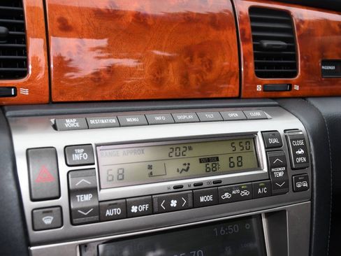 Used 2002 Lexus SC 430 Convertible RWD image 35