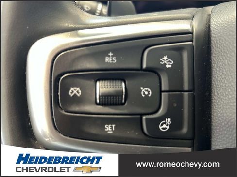 Used 2025 Chevrolet Silverado 1500 LT Trail Boss w/ Convenience Package II AWD/4WD image 19