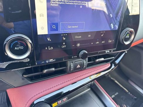 Used 2025 Lexus NX 250 FWD w/ Towing Package (2000 Lbs) image 19