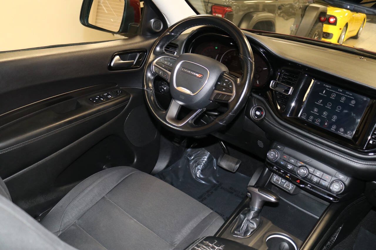 Used 2021 Dodge Durango SXT w/ 3rd Row Seating Group AWD/4WD image 16