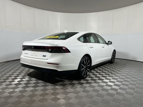 Used 2023 Honda Accord Touring image 8