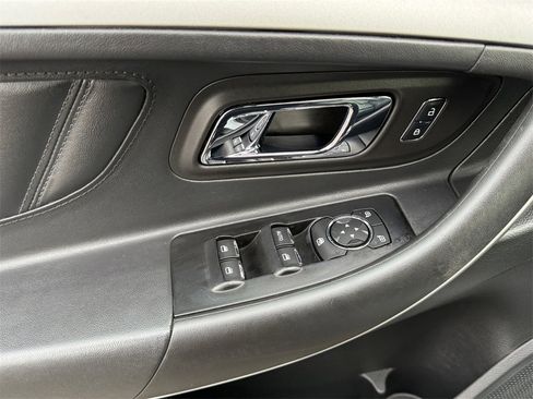 Used 2014 Ford Taurus SEL w/ Equipment Group 201A image 11