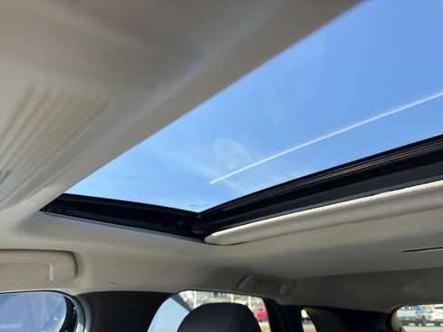 Used 2022 MAZDA CX-30 AWD 2.5 S w/ Premium Package image 10