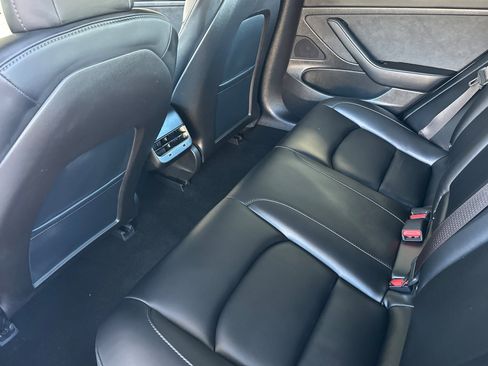 Used 2020 Tesla Model 3 Standard Range Plus image 12